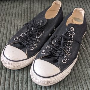 Low cut Converse with Funky Elastic Shoelaces
